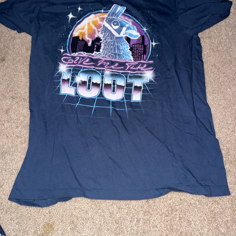 Fortnite shirt “gimme the loot “